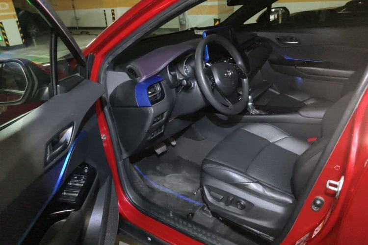 Used Toyota C-HR 2020 2.0L Leading Edition Driver Seat