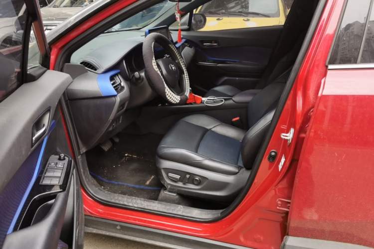 Used Toyota C-HR 2020 2.0L Leading Edition Driver Seat
