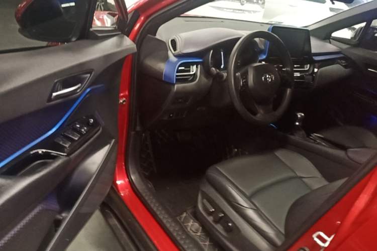 Used Toyota C-HR 2020 2.0L Leading Edition Driver Seat