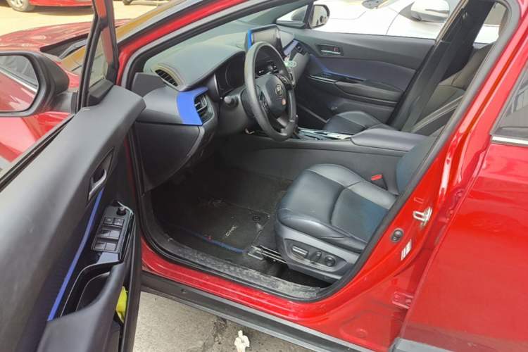 Used Toyota C-HR 2020 2.0L Leading Edition Driver Seat
