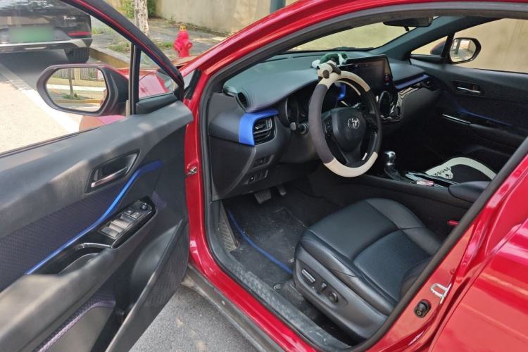 Used Toyota C-HR 2020 2.0L Leading Edition Driver Seat