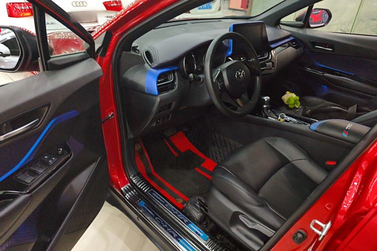 Used Toyota C-HR 2020 2.0L Leading Edition Driver Seat