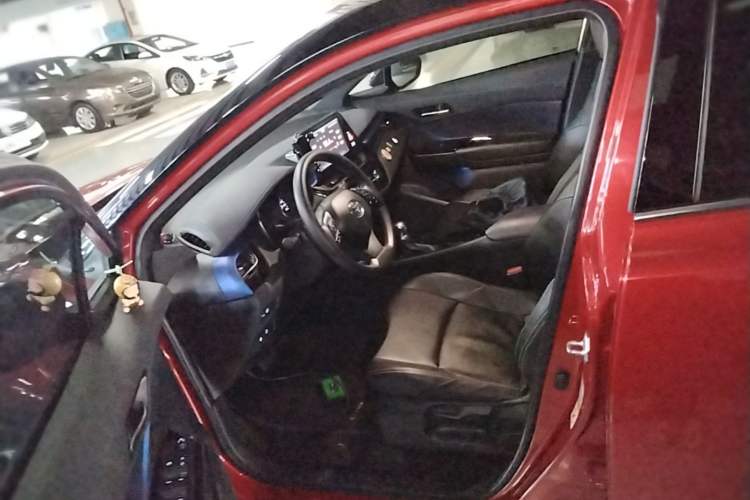 Used Toyota C-HR 2020 2.0L Leading Edition Driver Seat