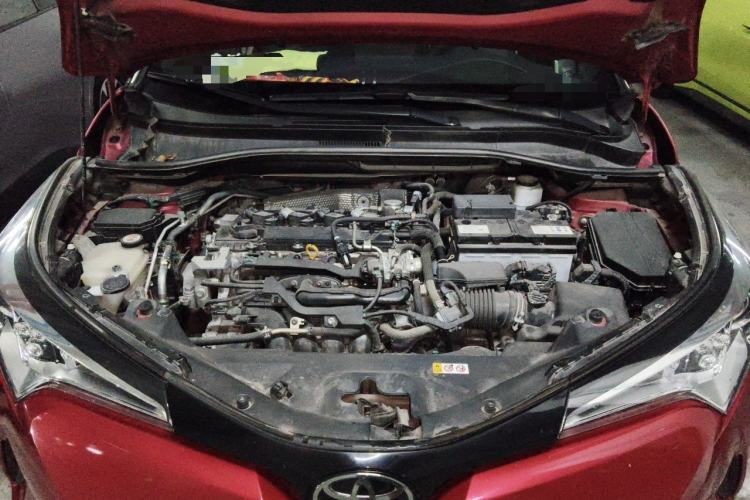 Used Toyota C-HR 2020 2.0L Leading Edition Engine Bay