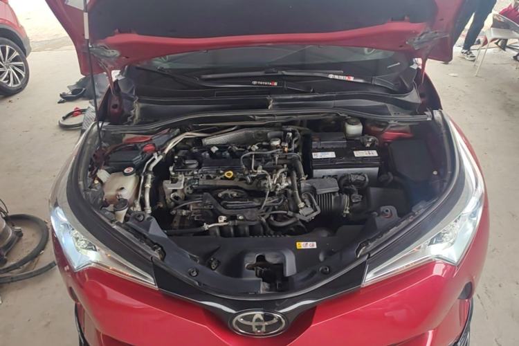 Used Toyota C-HR 2020 2.0L Leading Edition Engine Bay