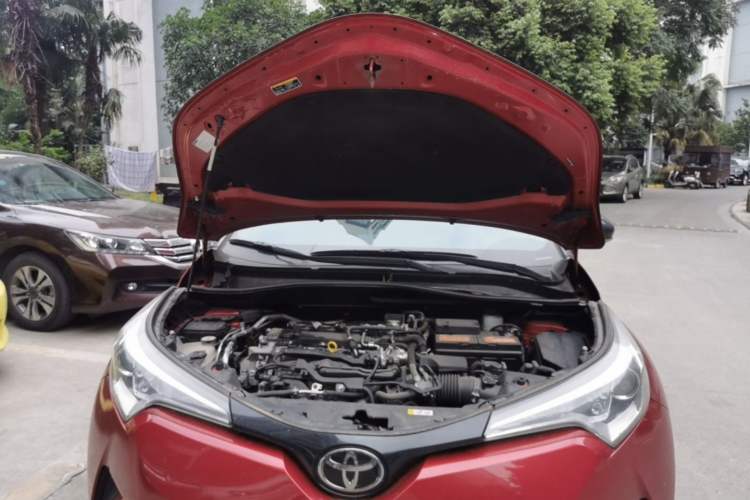 Used Toyota C-HR 2020 2.0L Leading Edition Engine Bay