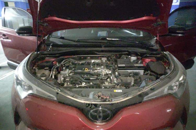 Used Toyota C-HR 2020 2.0L Leading Edition Engine Bay