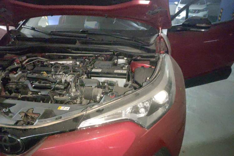 Used Toyota C-HR 2020 2.0L Leading Edition Engine Bay Left