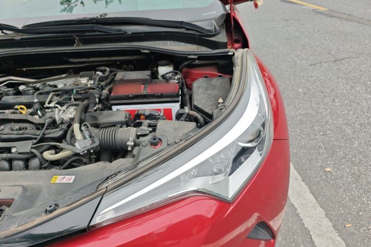 Used Toyota C-HR 2020 2.0L Leading Edition Engine Bay Left