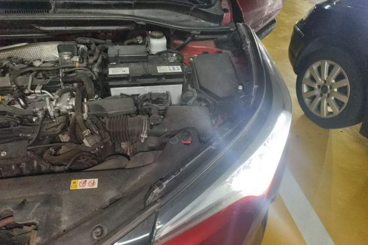 Used Toyota C-HR 2020 2.0L Comfort Edition Engine Bay Left