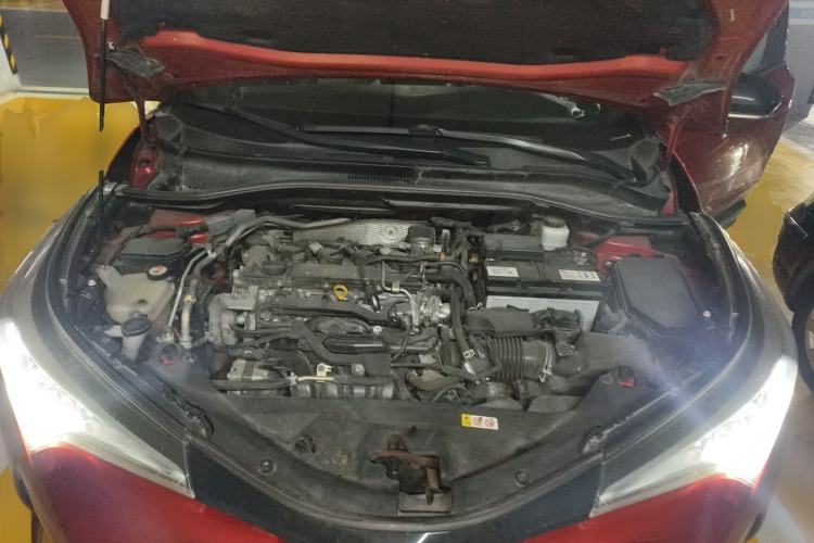 Used Toyota C-HR 2020 2.0L Comfort Edition Engine Bay