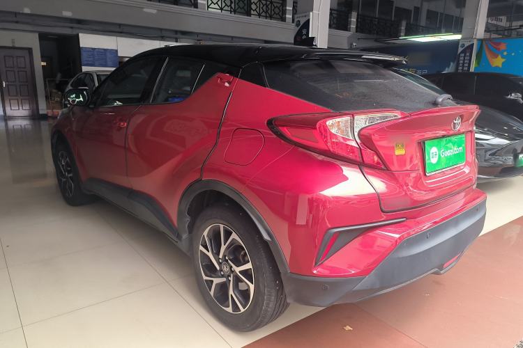 Used Toyota C-HR 2020 2.0L Leading Edition Exterior 2