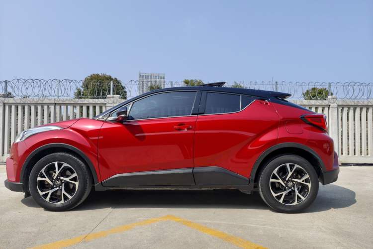 Used Toyota C-HR 2020 2.0L Leading Edition Exterior 2