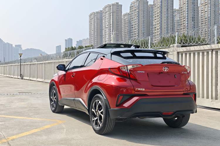 Used Toyota C-HR 2020 2.0L Leading Edition Exterior 3