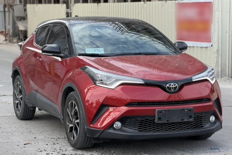 Used Toyota C-HR 2020 2.0L Luxury Edition Exterior 3