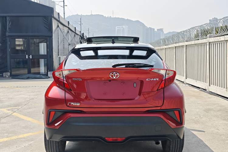 Used Toyota C-HR 2020 2.0L Leading Edition Exterior 4