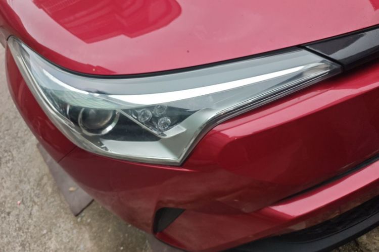 Used Toyota C-HR 2020 2.0L Leading Edition Exterior 5