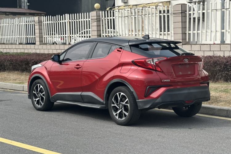Used Toyota C-HR 2020 2.0L Leading Edition Exterior 5