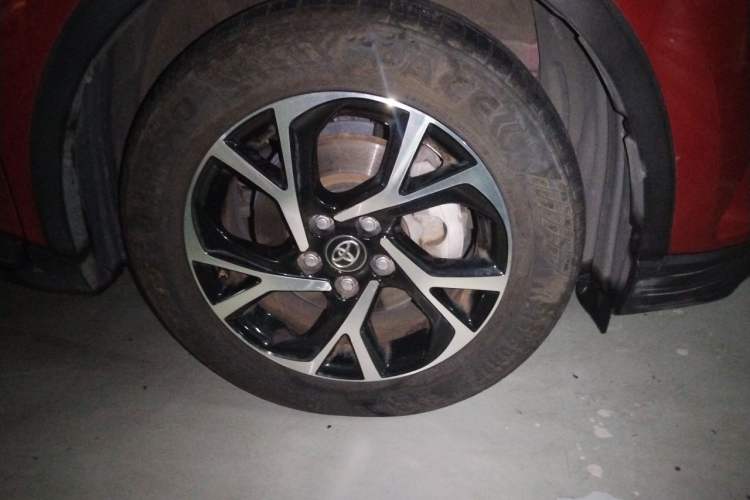 Used Toyota C-HR 2020 2.0L Leading Edition Exterior 7