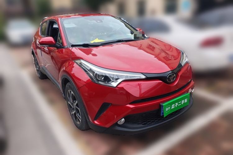 Used Toyota C-HR 2020 2.0L Leading Edition Front Right 45 Deg