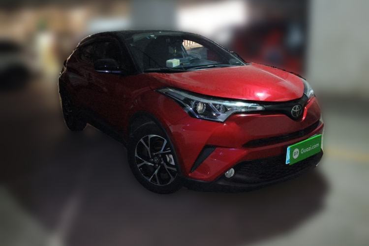 Used Toyota C-HR 2020 2.0L Leading Edition Front Right 45 Deg