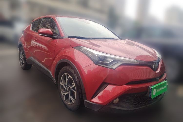Used Toyota C-HR 2020 2.0L Luxury Edition Front Right 45 Deg