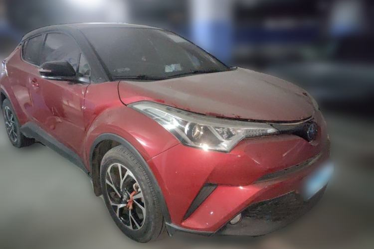 Used Toyota C-HR 2020 2.0L Leading Edition Front Right 45 Deg