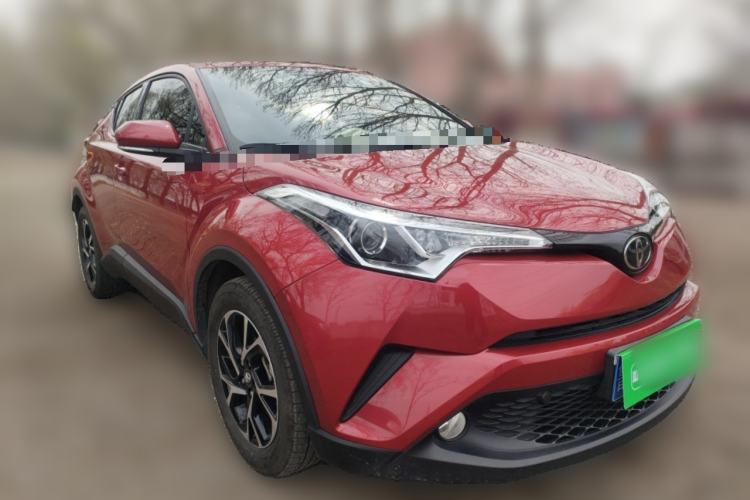 Used Toyota C-HR 2020 2.0L Luxury Edition Front Right 45 Deg