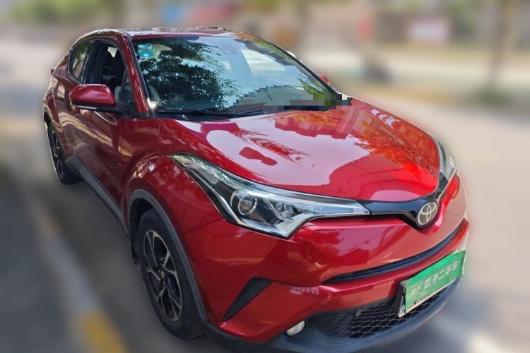 Used Toyota C-HR 2020 2.0L Leading Edition Front Right 45 Deg