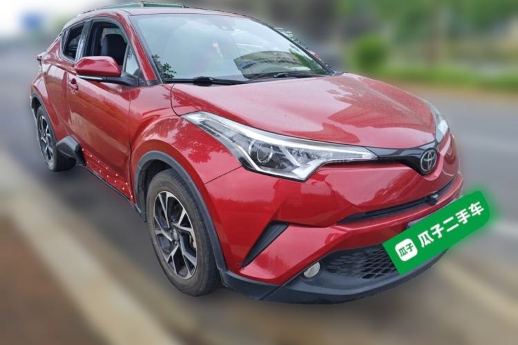 Used Toyota C-HR 2020 2.0L Leading Edition Front Right 45 Deg