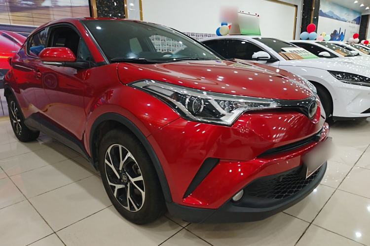 Used Toyota C-HR 2020 2.0L Leading Edition Front Right 45 Deg