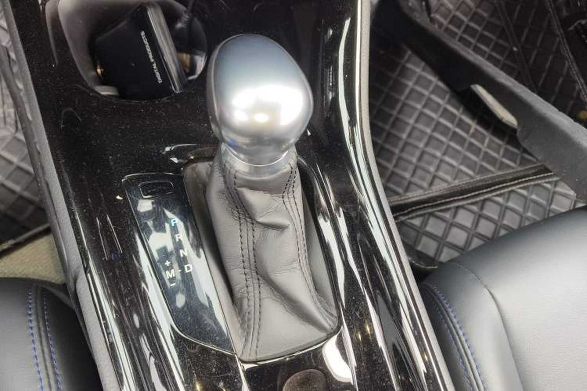 Used Toyota C-HR 2020 2.0L Leading Edition Gear Lever