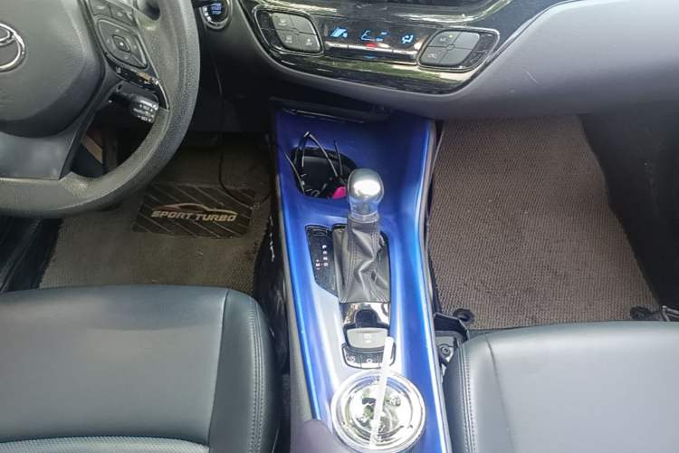 Used Toyota C-HR 2020 2.0L Leading Edition Gear Lever