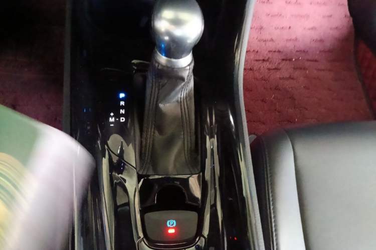 Used Toyota C-HR 2020 2.0L Leading Edition Gear Lever