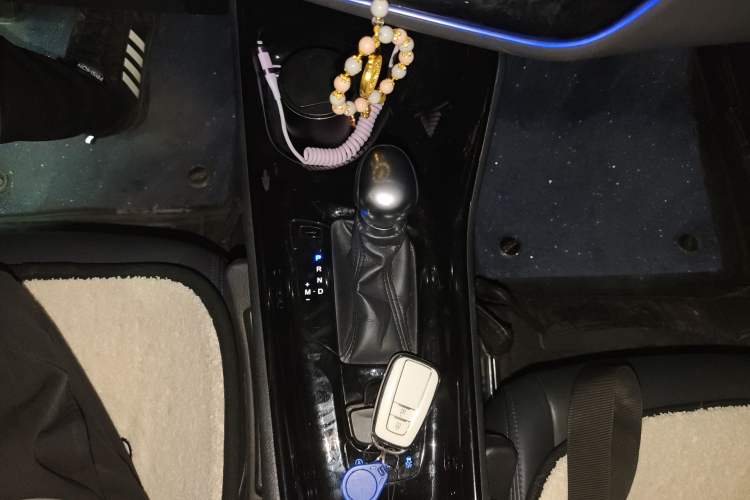Used Toyota C-HR 2020 2.0L Leading Edition Gear Lever