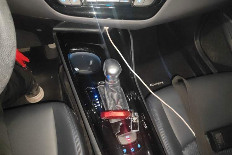 Used Toyota C-HR 2020 2.0L Leading Edition Gear Lever