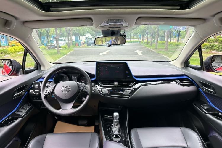 Used Toyota C-HR 2020 2.0L Leading Edition Interior 1