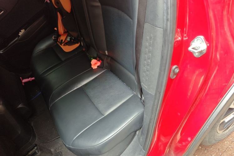 Used Toyota C-HR 2020 2.0L Leading Edition Interior 4