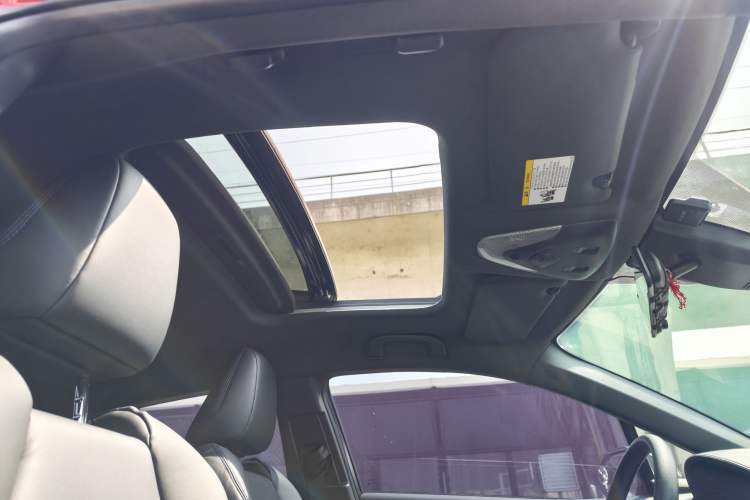 Used Toyota C-HR 2020 2.0L Leading Edition Interior 6