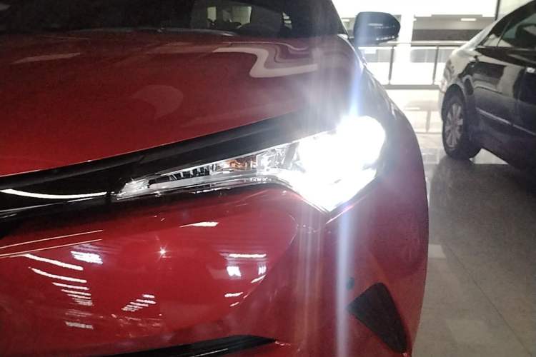 Used Toyota C-HR 2020 2.0L Leading Edition Left Front Headlight