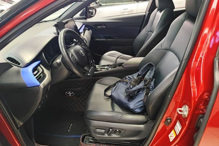 Used Toyota C-HR 2020 2.0L Luxury Edition Left Front Seat