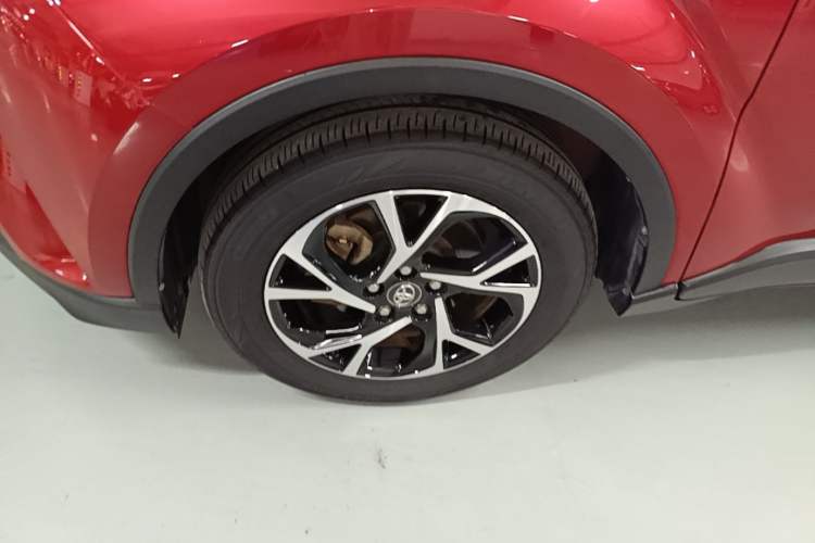 Used Toyota C-HR 2020 2.0L Leading Edition Left Front Wheel Hub