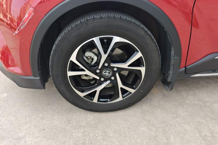 Used Toyota C-HR 2020 2.0L Comfort Edition Left Front Wheel Hub