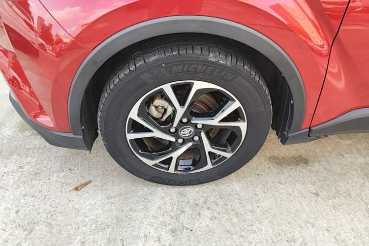 Used Toyota C-HR 2020 2.0L Leading Edition Left Front Wheel Hub