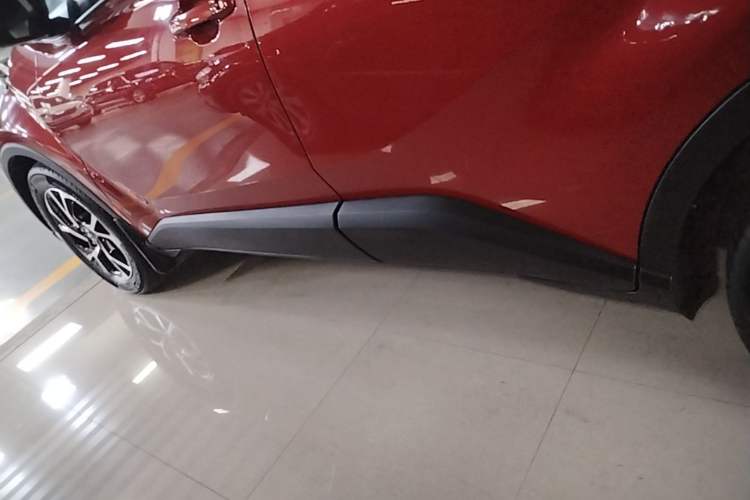 Used Toyota C-HR 2020 2.0L Leading Edition Left Side Sill