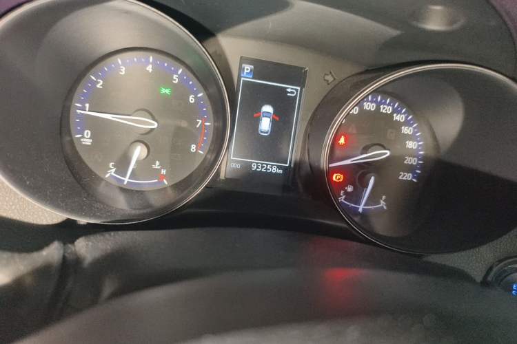 Used Toyota C-HR 2020 2.0L Comfort Edition Odometer Close Up