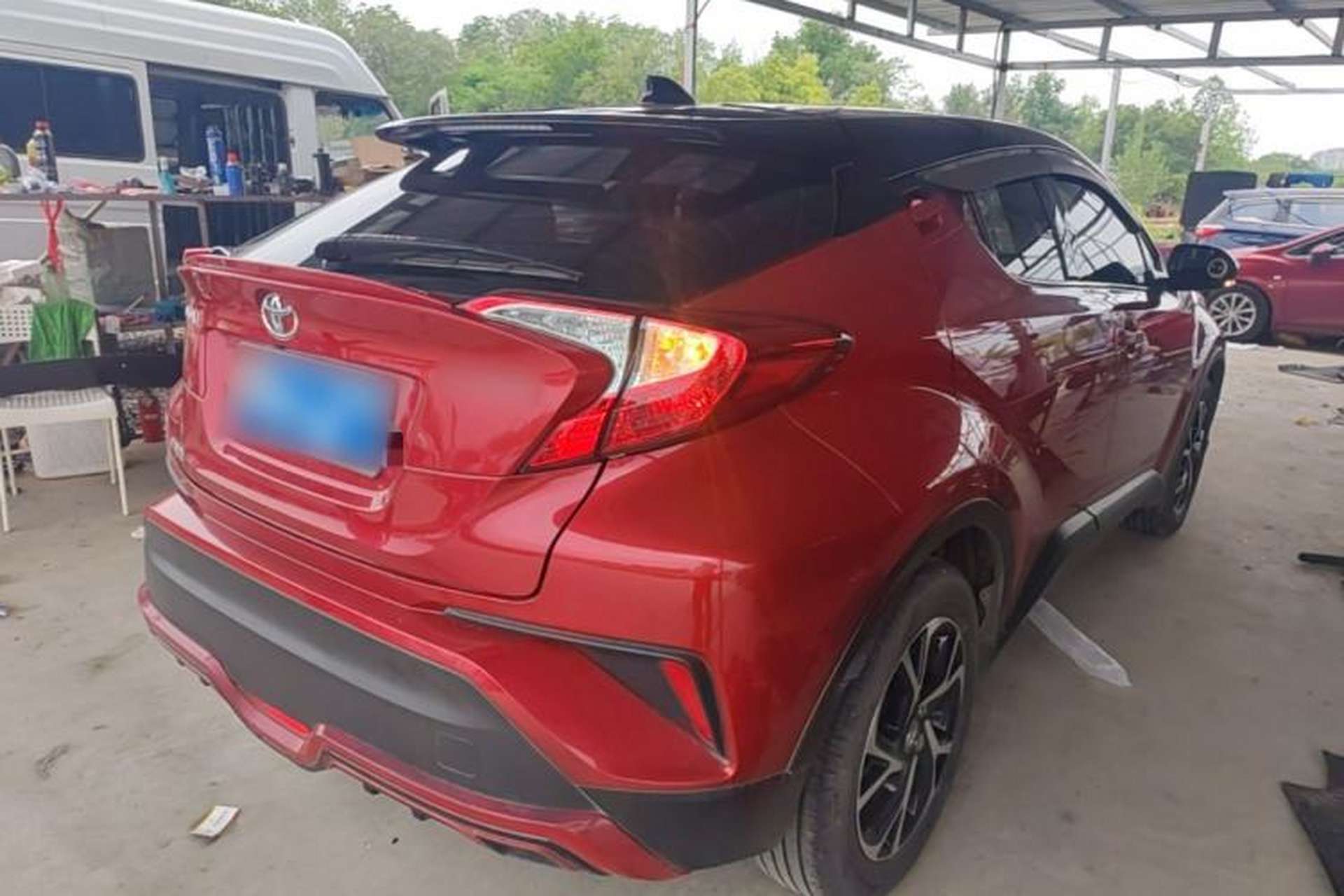 Used Toyota C-HR 2020 2.0L Leading Edition Rear Right 45 Deg