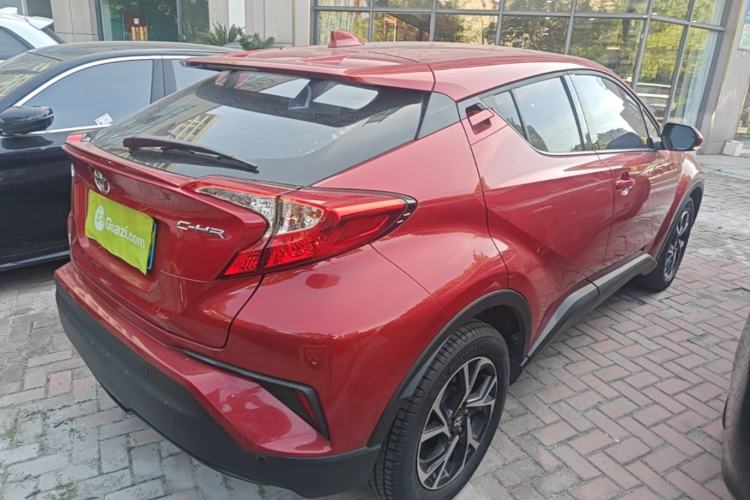 Used Toyota C-HR 2020 2.0L Leading Edition Rear Right 45 Deg