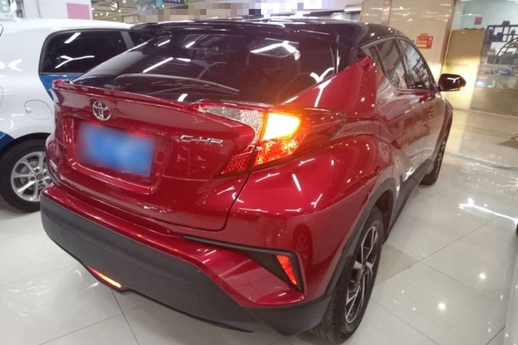 Used Toyota C-HR 2020 2.0L Leading Edition Rear Right 45 Deg