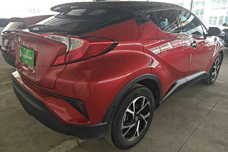 Used Toyota C-HR 2020 2.0L Leading Edition Rear Right 45 Deg